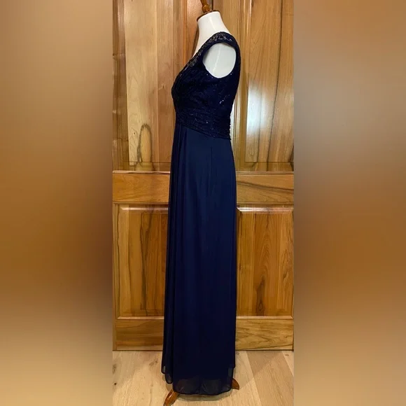 Violets & Roses - Lace & Sequins Blue/Silver Full-Length Formal/Prom Gown, EUC 4 - Picture 4 of 16